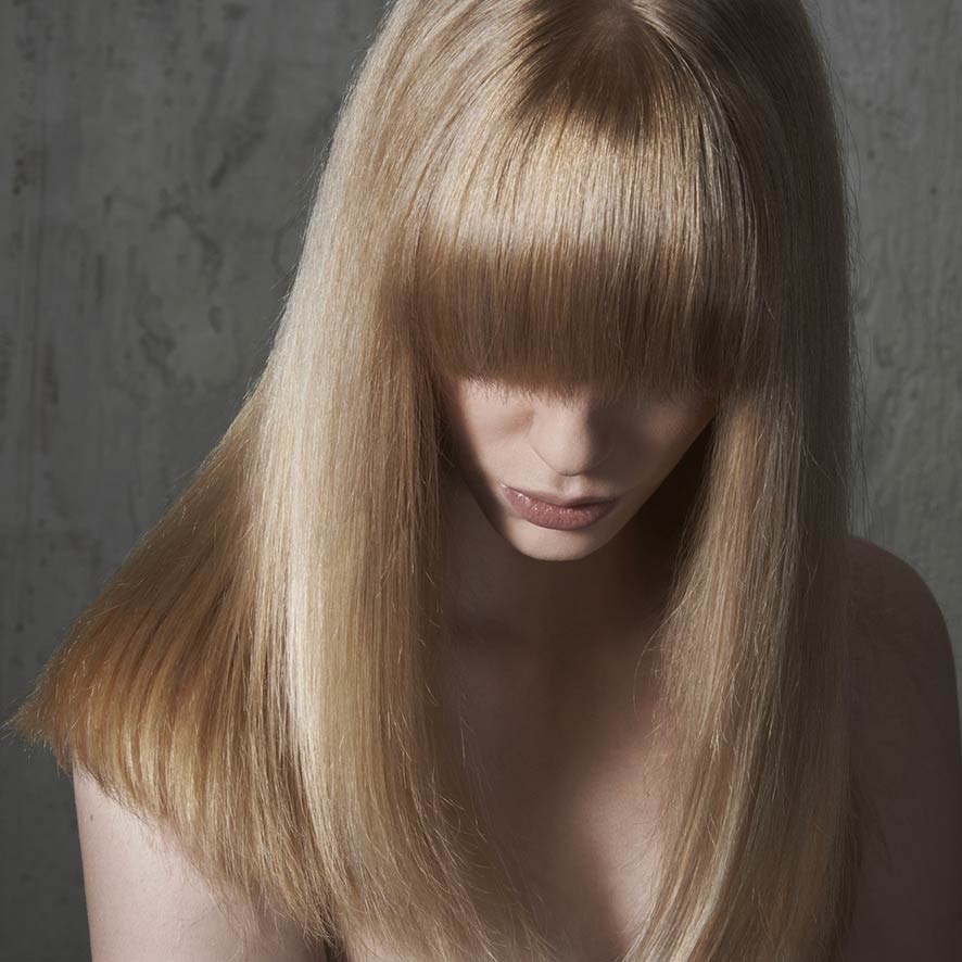 Photo de modèle avec une couleur de cheveux blond